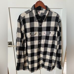 Levi’s Black and Cream Flannel shirt. Size XL